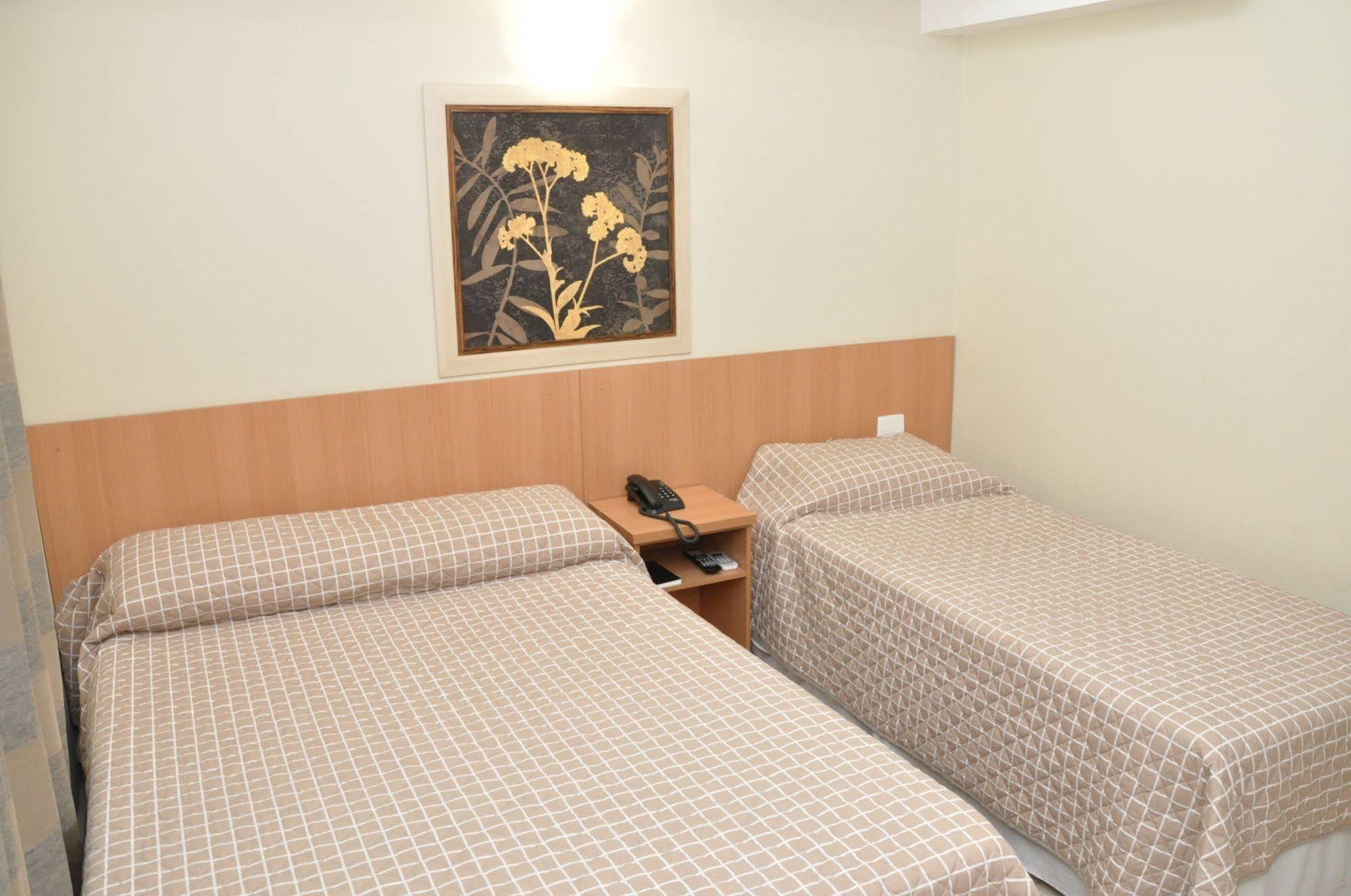 Lotus Hotel Guaratinguetá Buitenkant foto