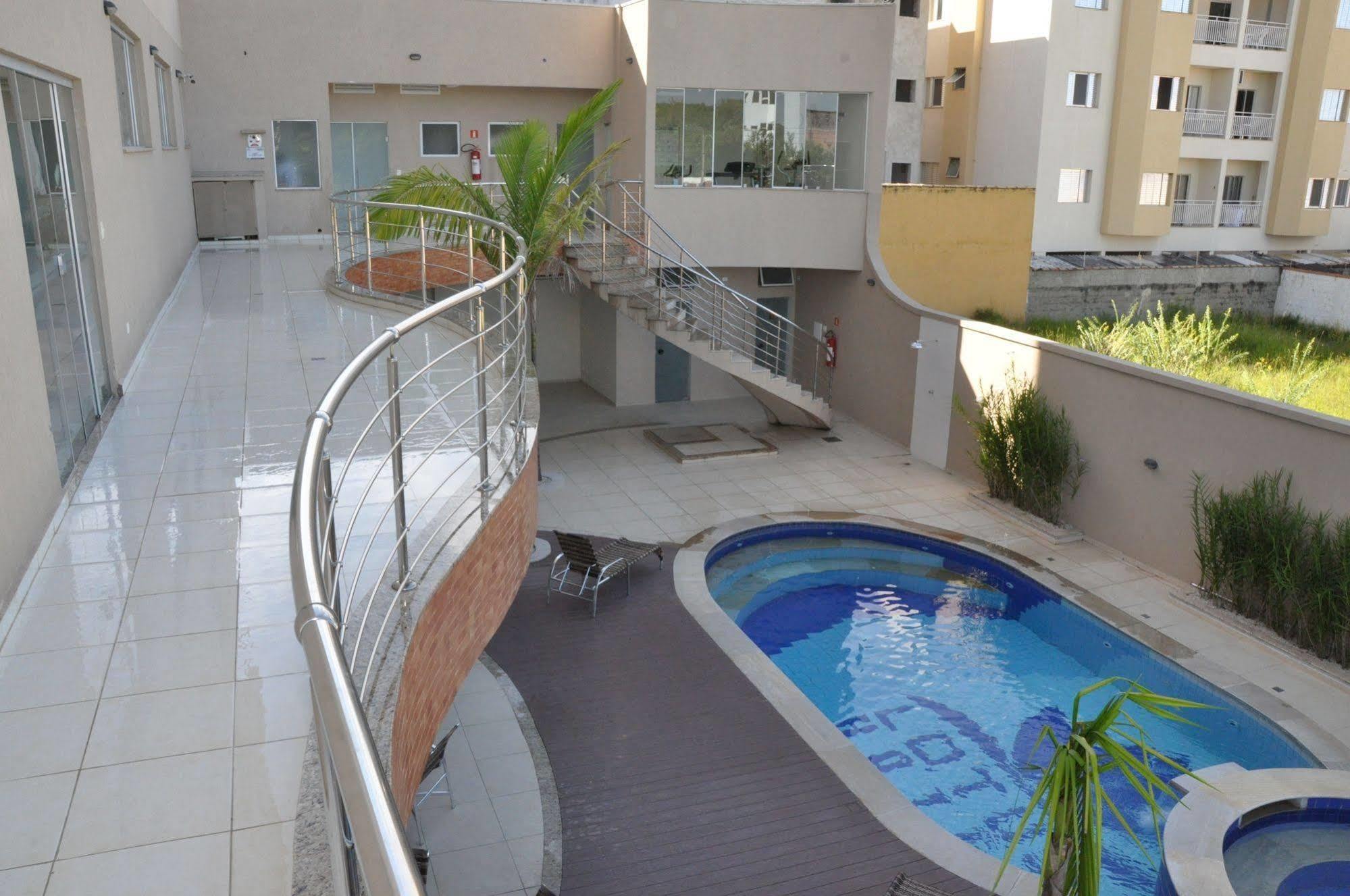 Lotus Hotel Guaratinguetá Buitenkant foto